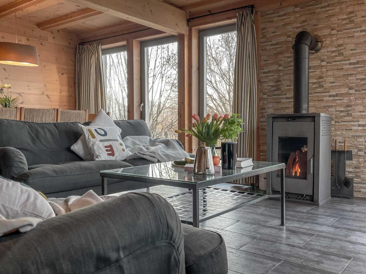 Traumhaff Kuestenchalets - Einzigartige Chalets An Der Ostsee. Ganz Aus Laerchenholz Mit Kamin Und Sauna Vogelsang-Warsin Eksteriør bilde