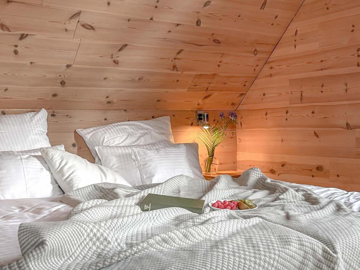 Traumhaff Kuestenchalets - Einzigartige Chalets An Der Ostsee. Ganz Aus Laerchenholz Mit Kamin Und Sauna Vogelsang-Warsin Eksteriør bilde