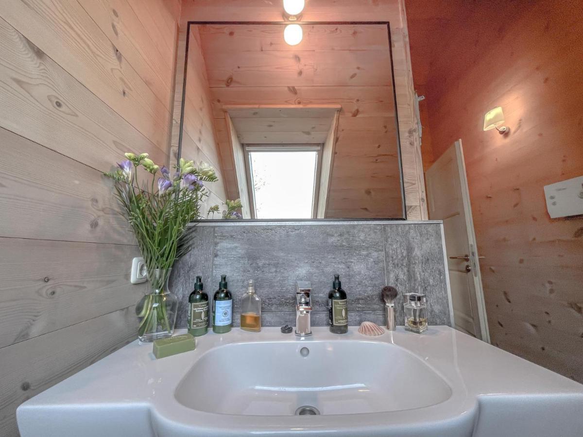 Traumhaff Kuestenchalets - Einzigartige Chalets An Der Ostsee. Ganz Aus Laerchenholz Mit Kamin Und Sauna Vogelsang-Warsin Eksteriør bilde