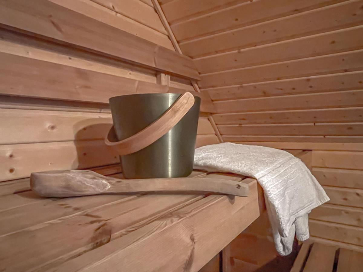 Traumhaff Kuestenchalets - Einzigartige Chalets An Der Ostsee. Ganz Aus Laerchenholz Mit Kamin Und Sauna Vogelsang-Warsin Eksteriør bilde